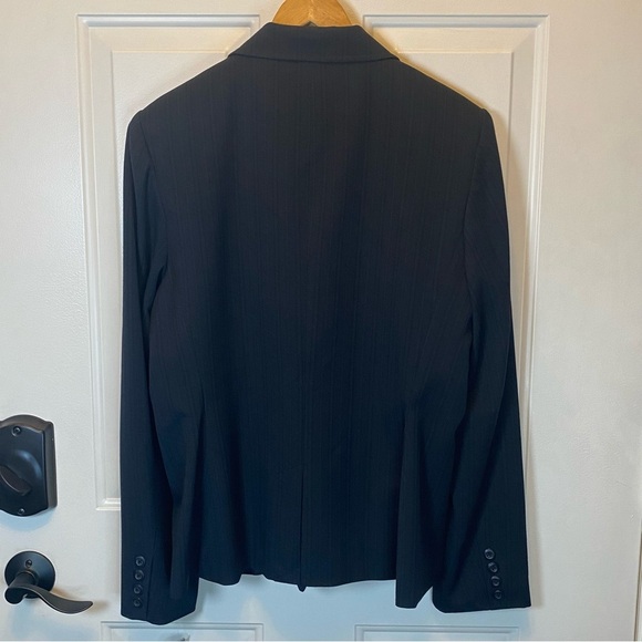 NWT Apt. 9 Women’s Black Pinstripe Blazer with Stretch Size 14 Lined Washable - Picture 2 of 16